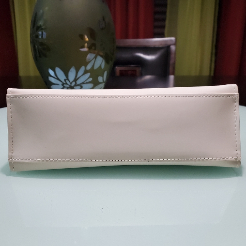 Givenchy Parfums Cosmetic Case - Picture 4 of 8